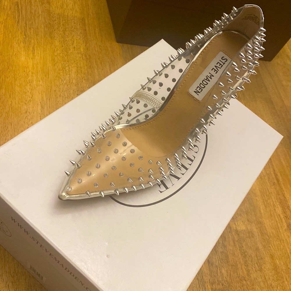 Steve Madden pumps